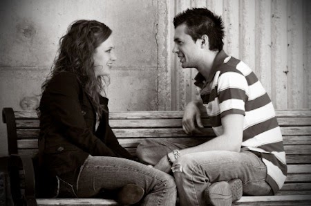 Quién debe declarar primero el amor, ¿Él o ella? Quién debe declarar primero el amor, ¿Él o ella?