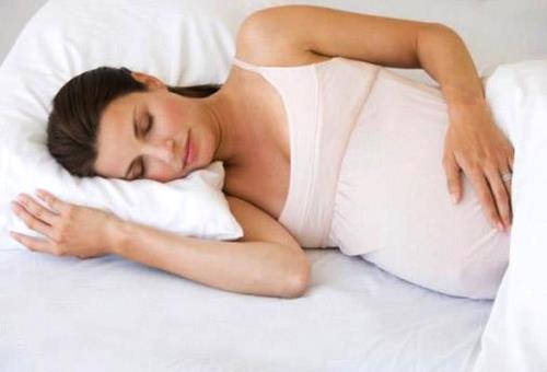 Posiciones para dormir durante el embarazo