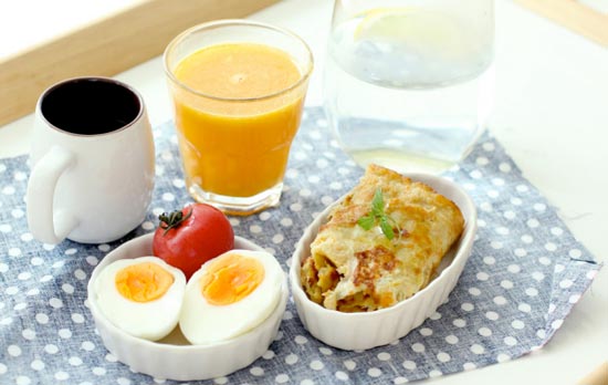 ¿Cómo se prepara un desayuno saludable?