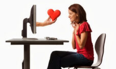 ¿Se puede buscar pareja por internet?
