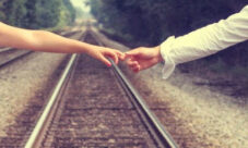 ¿La distancia hace que te enamores más de alguien?