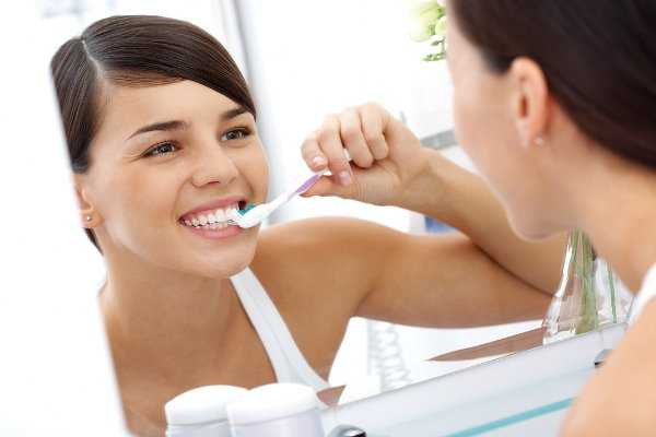 ¿Cómo prevenir la formación de caries dentales?