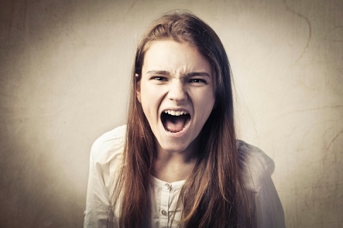 Causas de la agresión en adolescentes