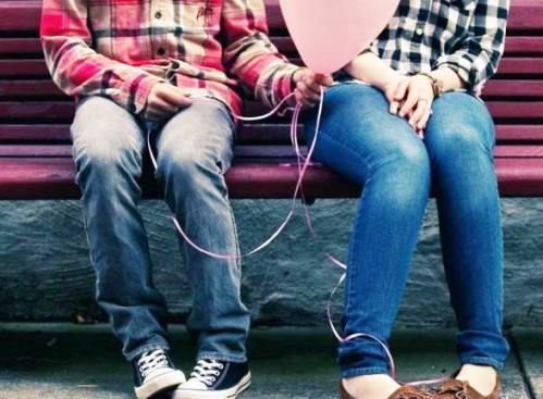 Causas y consecuencias del noviazgo en la adolescencia