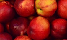 ¿Las manzanas alivian la acidez estomacal?