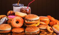 ¿Cuáles son los malos hábitos alimenticios?